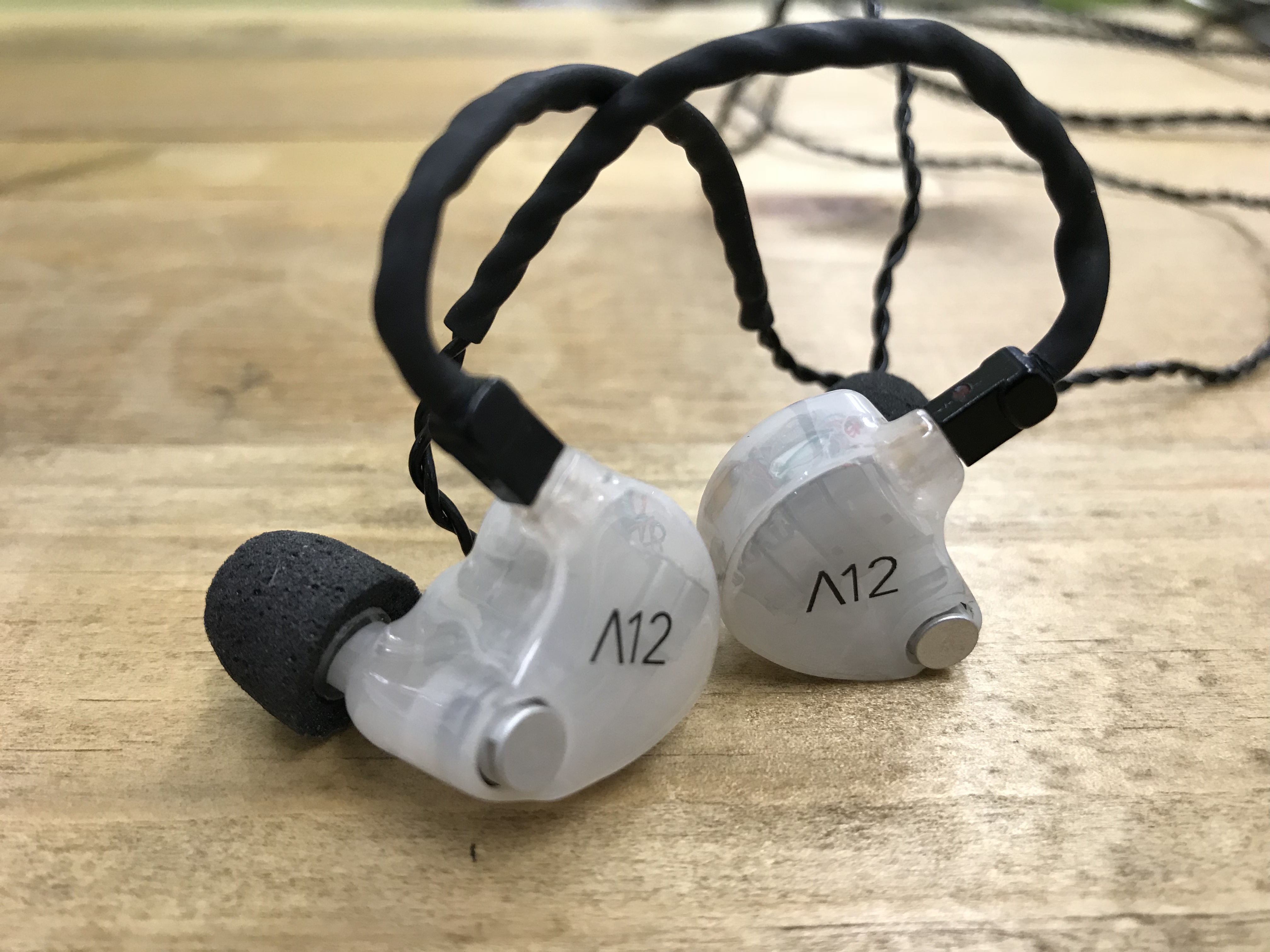 64 audio. 64 Audio a6t. Кастомные наушники 64 Audio a3. Наушники 64 Audio Adel u3. 64 Audio u6t / a6t.