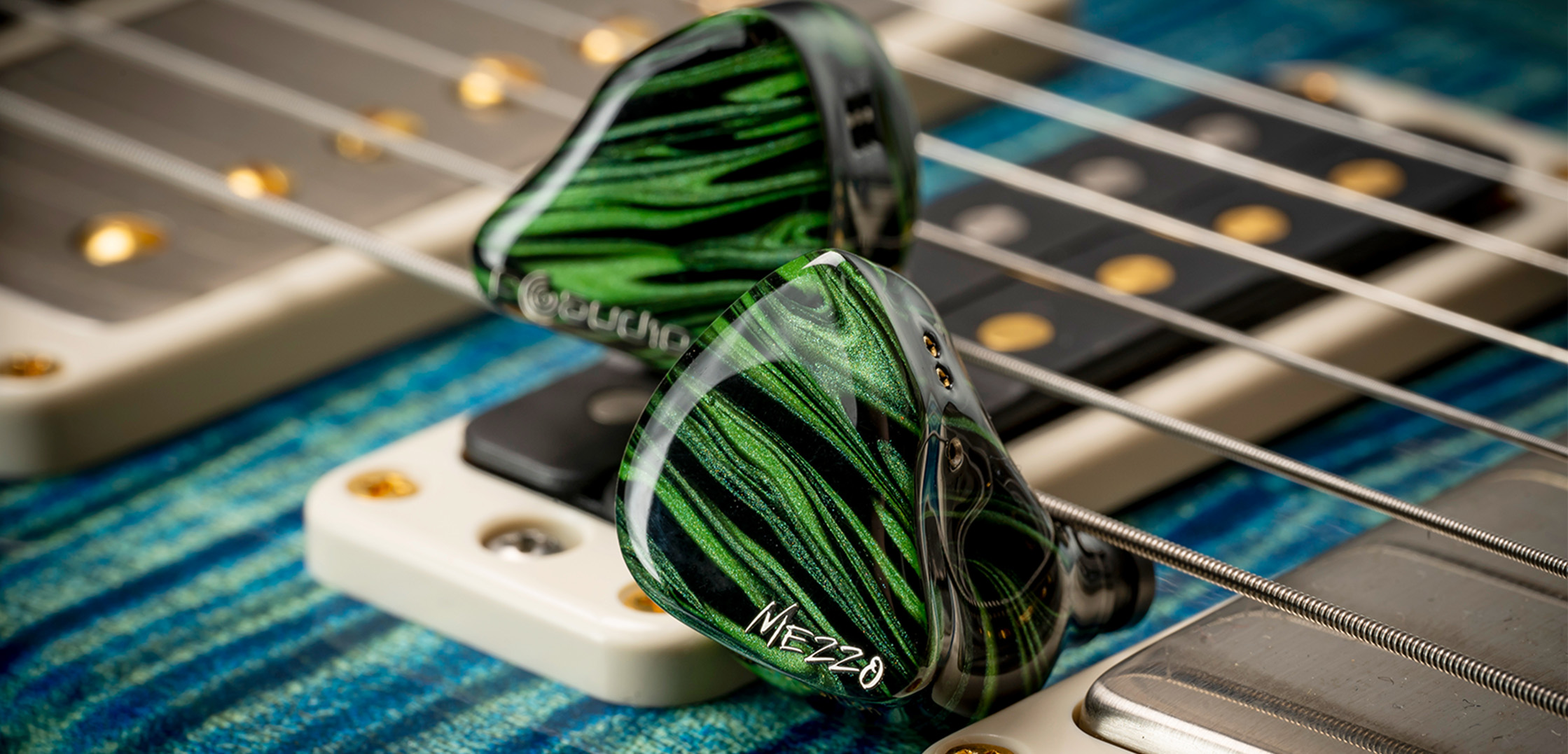 新製品】＃FAudio よりエレキギターから着想を得た周年記念限定モデル