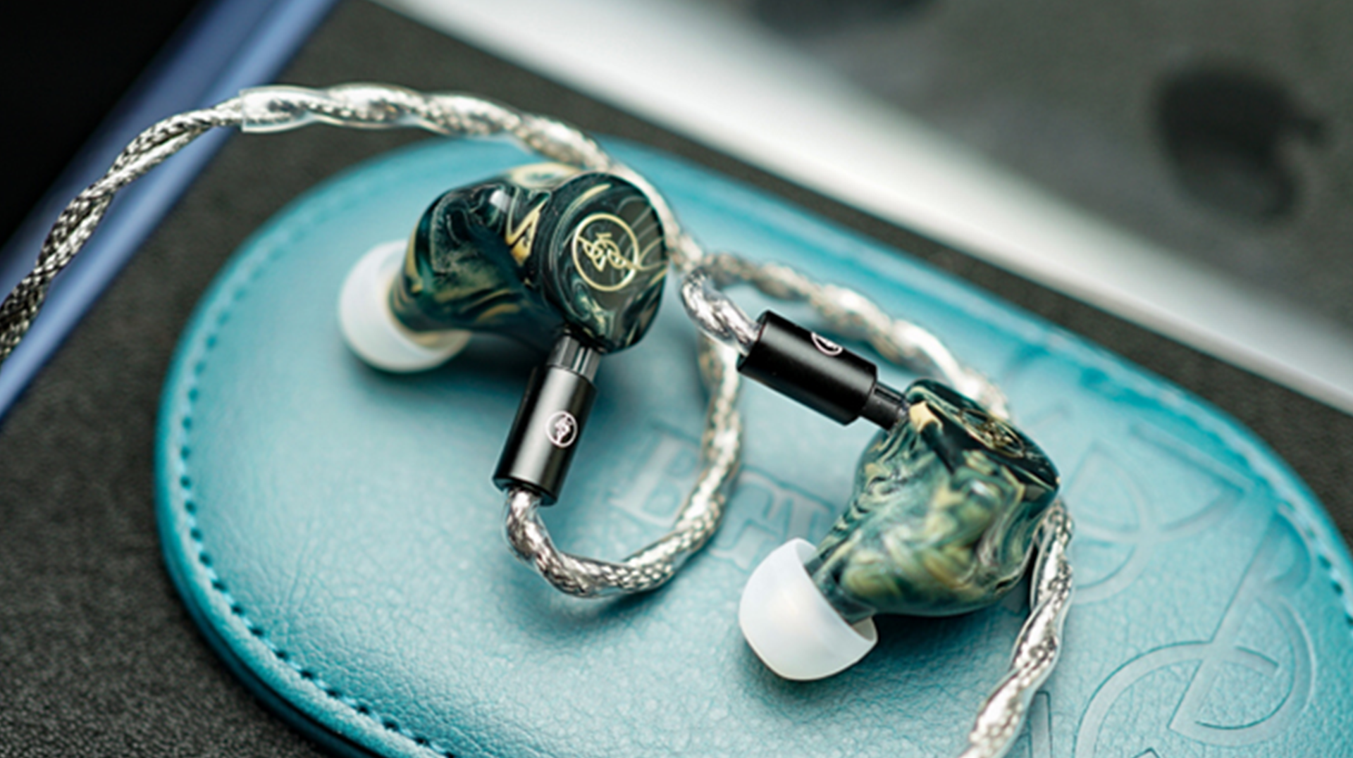 7月26日発売】BGVPからハイエンドイヤホン『Phantom Gold Rose Ver